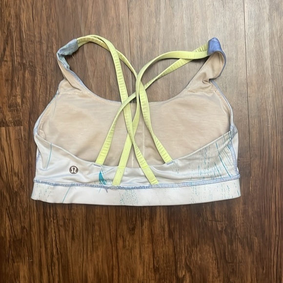 lululemon Strappy Energy Bra 6 - Picture 5 of 12